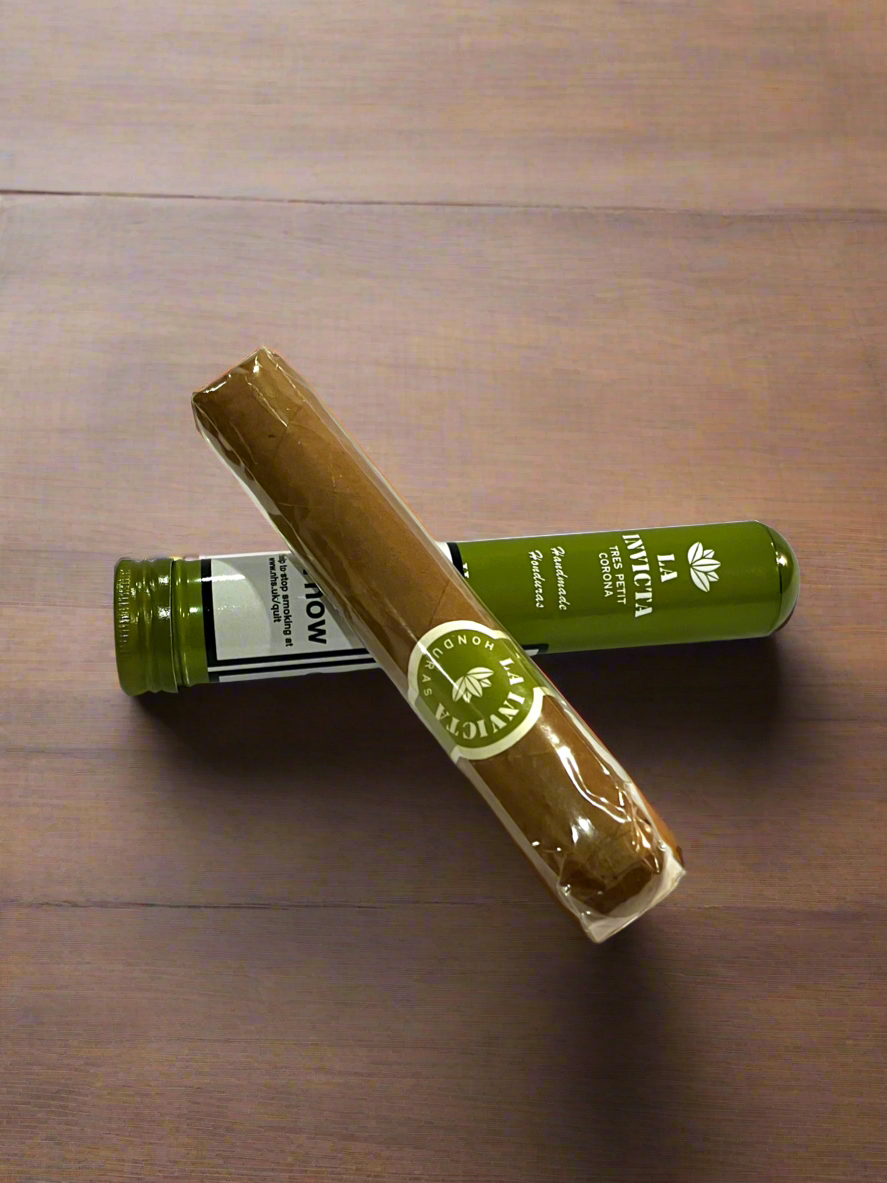 LA INVICTA HONDURAN TRES PETIT CORONA TUBED CIGAR – SINGLE